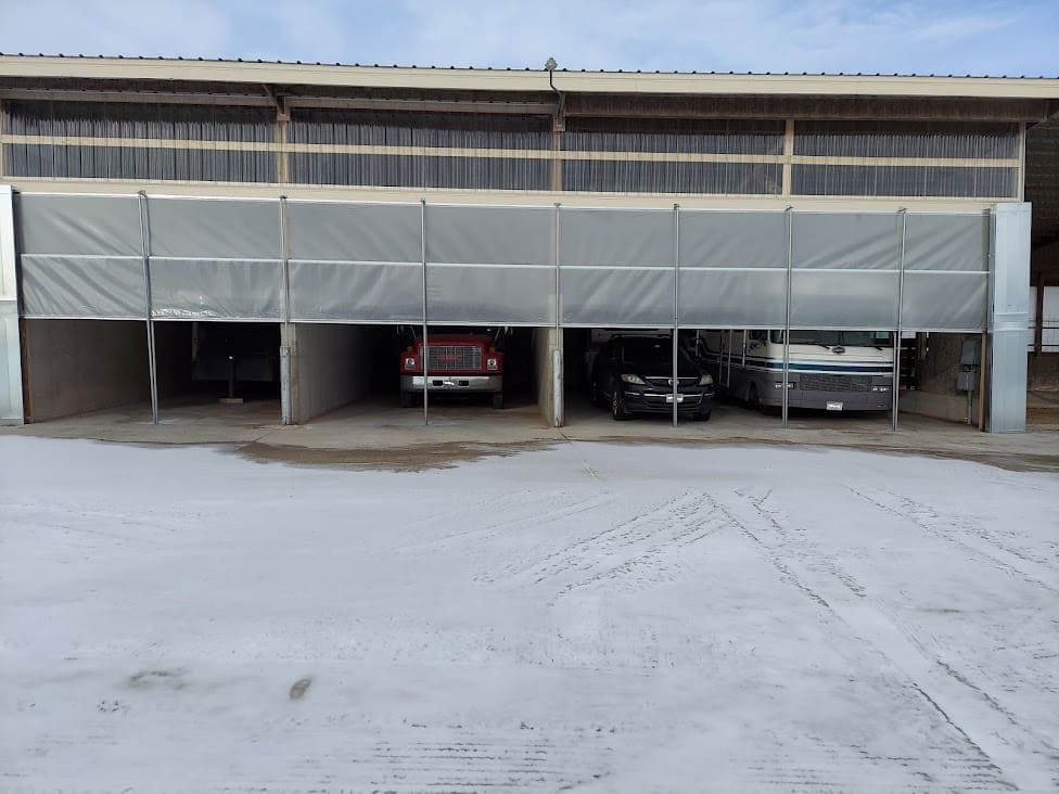 RV/Boat in indoor storage unit